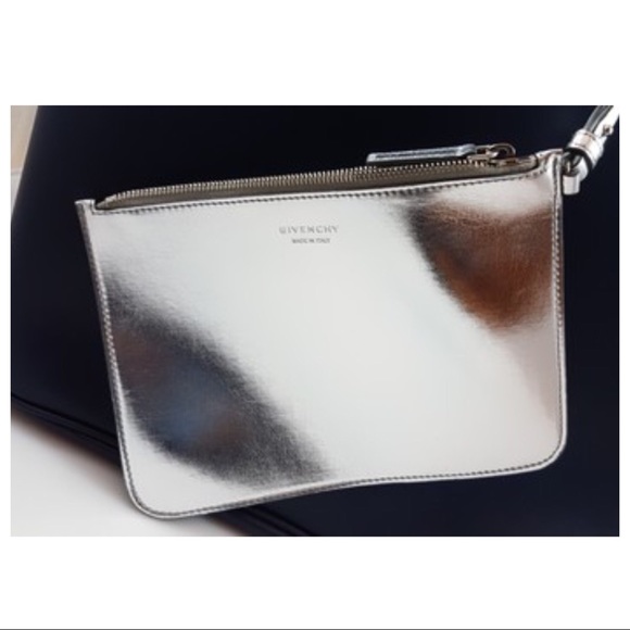 ♥️SOLD♥️ NWT AUTHENTIC Antigona Large Navy Tote - Picture 6 of 7